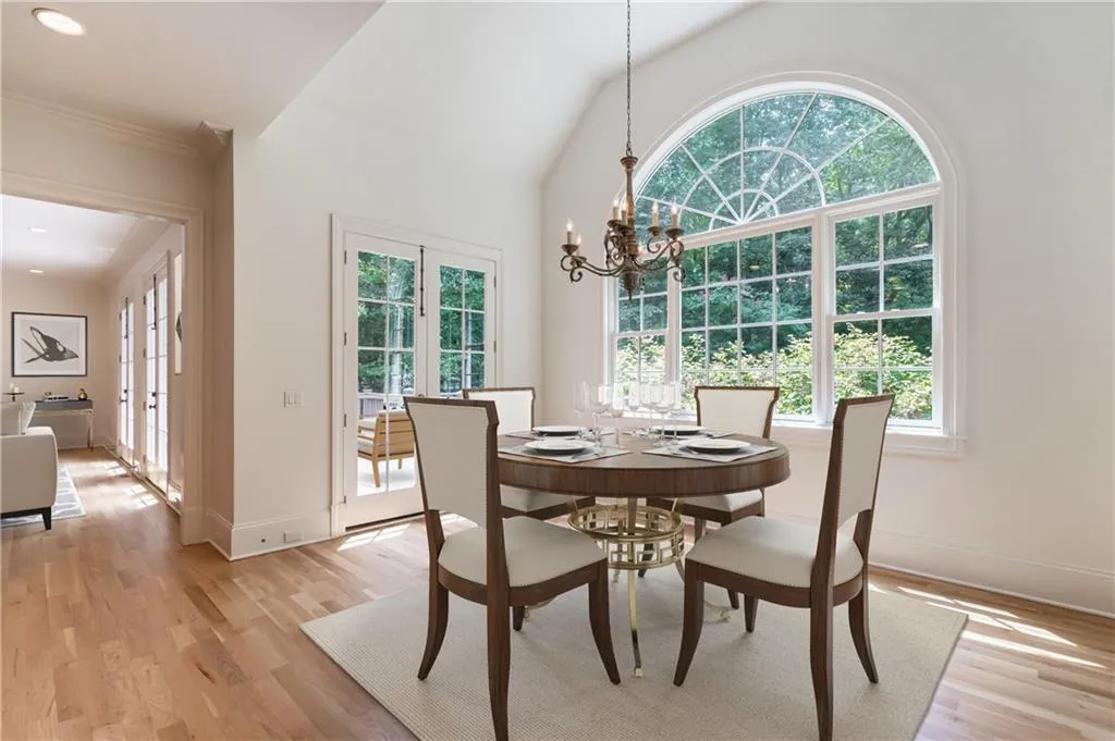 545 Carol Way, Atlanta, Georgia 30327, 6 Bedrooms Bedrooms, ,5 BathroomsBathrooms,Residential,Sold,545 Carol Way,6822072