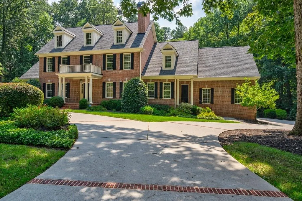 545 Carol Way, Atlanta, Georgia 30327, 6 Bedrooms Bedrooms, ,5 BathroomsBathrooms,Residential,Sold,545 Carol Way,6822072