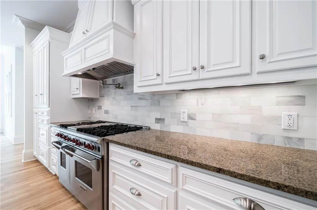 545 Carol Way, Atlanta, Georgia 30327, 6 Bedrooms Bedrooms, ,5 BathroomsBathrooms,Residential,Sold,545 Carol Way,6822072