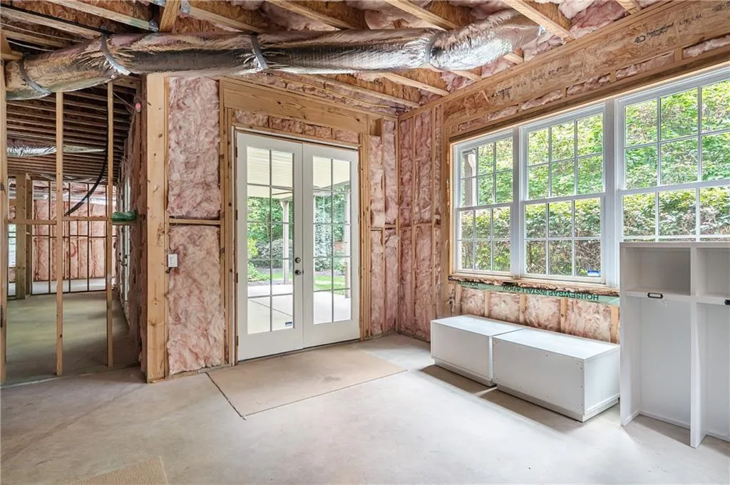 545 Carol Way, Atlanta, Georgia 30327, 6 Bedrooms Bedrooms, ,5 BathroomsBathrooms,Residential,Sold,545 Carol Way,6822072