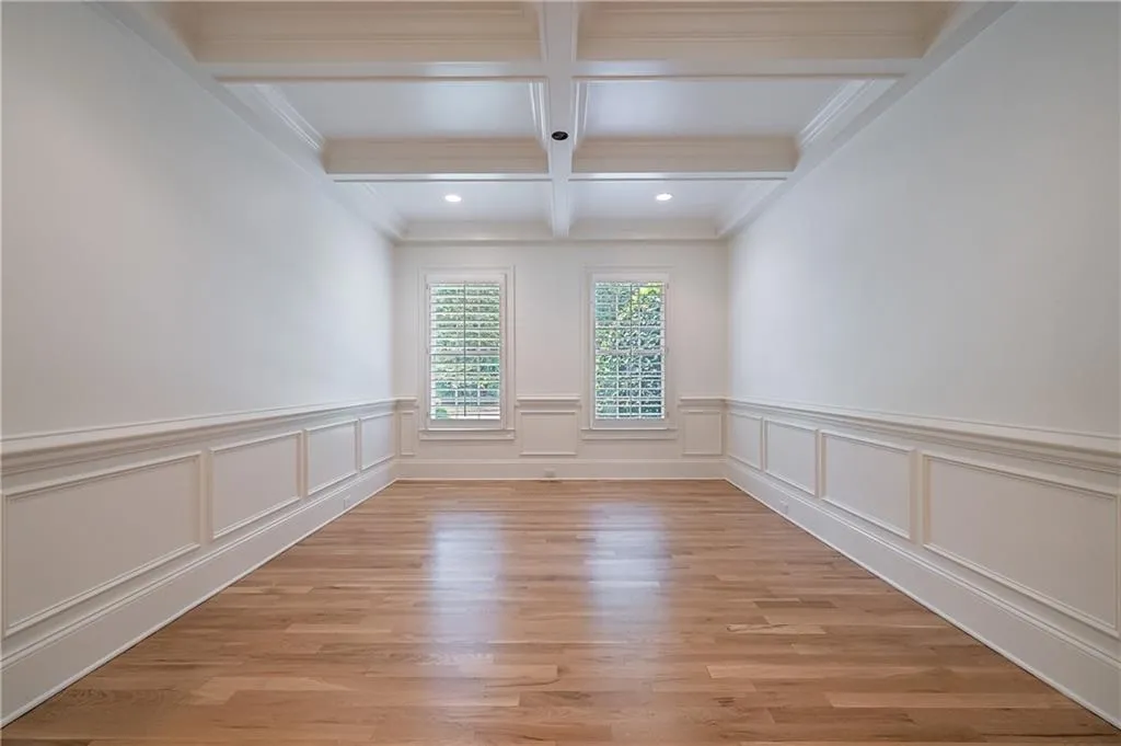 545 Carol Way, Atlanta, Georgia 30327, 6 Bedrooms Bedrooms, ,5 BathroomsBathrooms,Residential,Sold,545 Carol Way,6822072