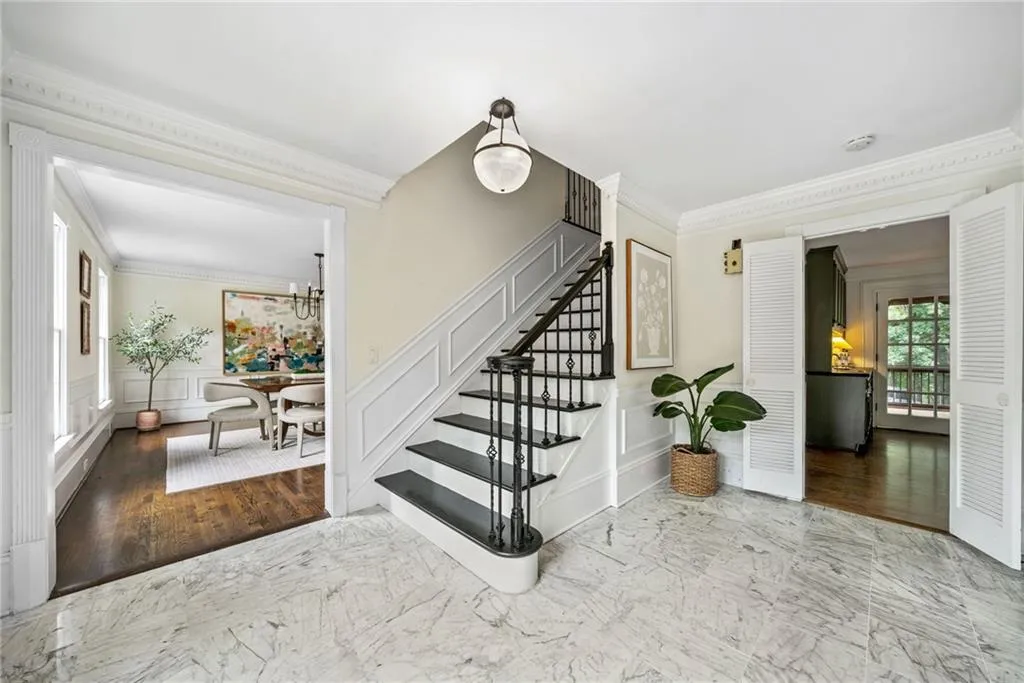 150 Marsh Glen Point, Atlanta, Georgia 30328, 5 Bedrooms Bedrooms, ,3 BathroomsBathrooms,Residential,For Sale,150 Marsh Glen Point,7619846