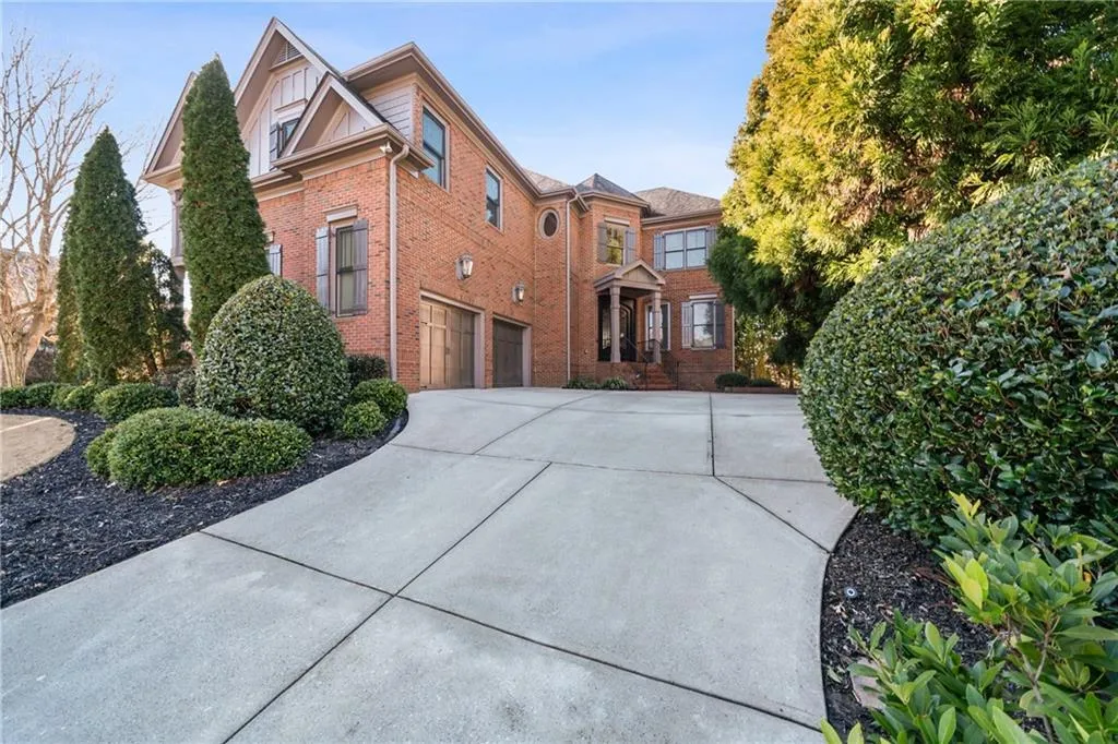 784 Stratford Court, Sandy Springs, Georgia 30350, 5 Bedrooms Bedrooms, ,5 BathroomsBathrooms,Residential,Sold,784 Stratford Court,6829417
