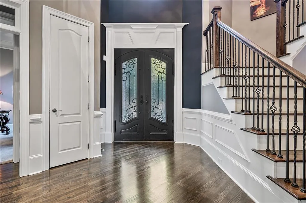784 Stratford Court, Sandy Springs, Georgia 30350, 5 Bedrooms Bedrooms, ,5 BathroomsBathrooms,Residential,Sold,784 Stratford Court,6829417
