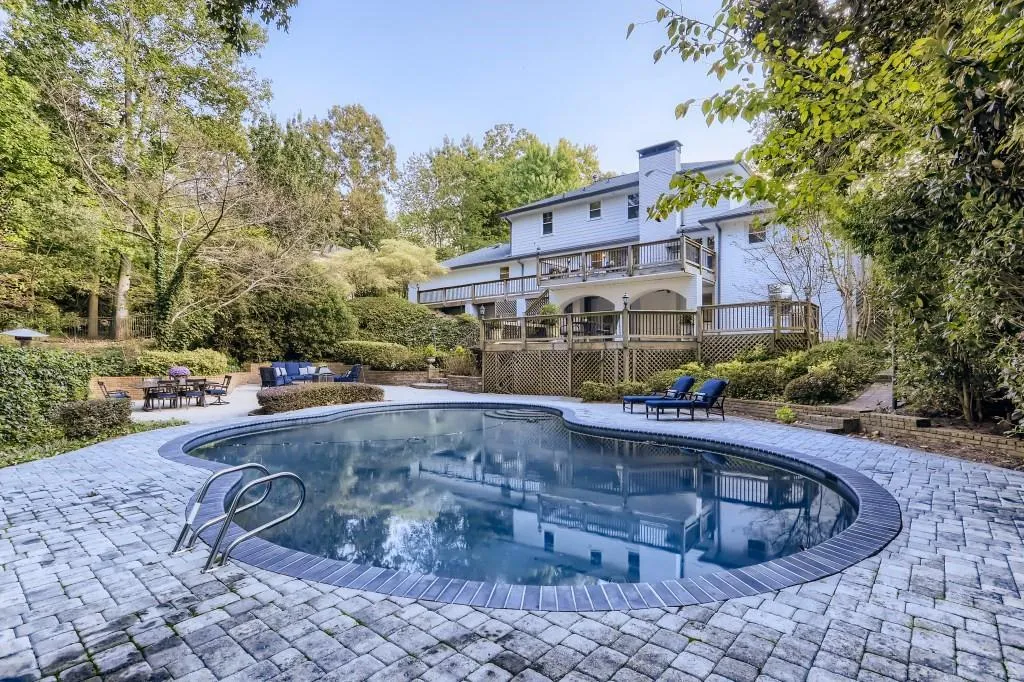 485 Riverhill Drive Nw, Atlanta, Georgia 30328, 6 Bedrooms Bedrooms, ,4 BathroomsBathrooms,Residential,Sold,485 Riverhill Drive Nw,6953955