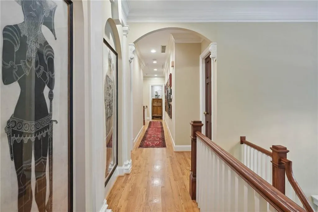 5665 Cross Gate Drive, Sandy Springs, Georgia 30327, 6 Bedrooms Bedrooms, ,5 BathroomsBathrooms,Residential,Sold,5665 Cross Gate Drive,7127803