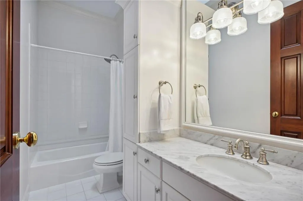 5665 Cross Gate Drive, Sandy Springs, Georgia 30327, 6 Bedrooms Bedrooms, ,5 BathroomsBathrooms,Residential,Sold,5665 Cross Gate Drive,7127803