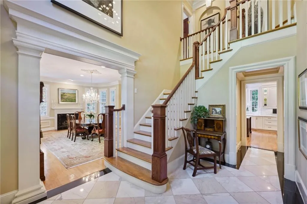 5665 Cross Gate Drive, Sandy Springs, Georgia 30327, 6 Bedrooms Bedrooms, ,5 BathroomsBathrooms,Residential,Sold,5665 Cross Gate Drive,7127803