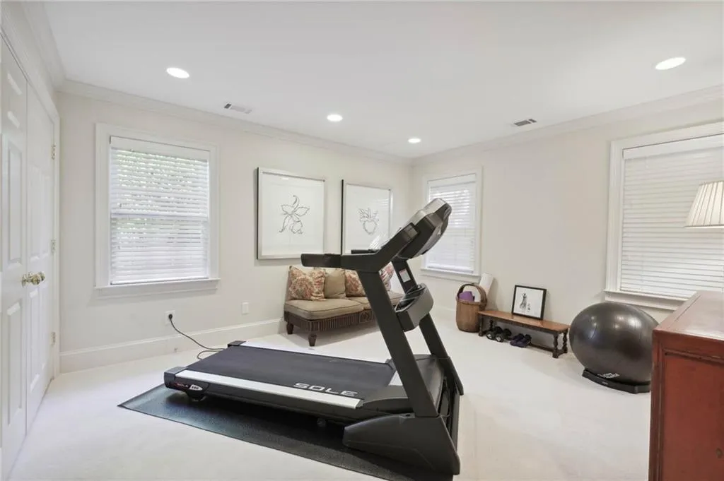 5665 Cross Gate Drive, Sandy Springs, Georgia 30327, 6 Bedrooms Bedrooms, ,5 BathroomsBathrooms,Residential,Sold,5665 Cross Gate Drive,7127803