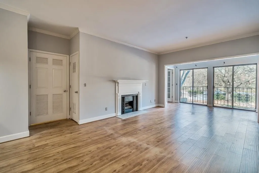 2921 Lenox Road Ne Unit 212, Atlanta, Georgia 30324, 1 Bedroom Bedrooms, ,1 BathroomBathrooms,Residential,Sold,2921 Lenox Road Ne Unit 212,5954184
