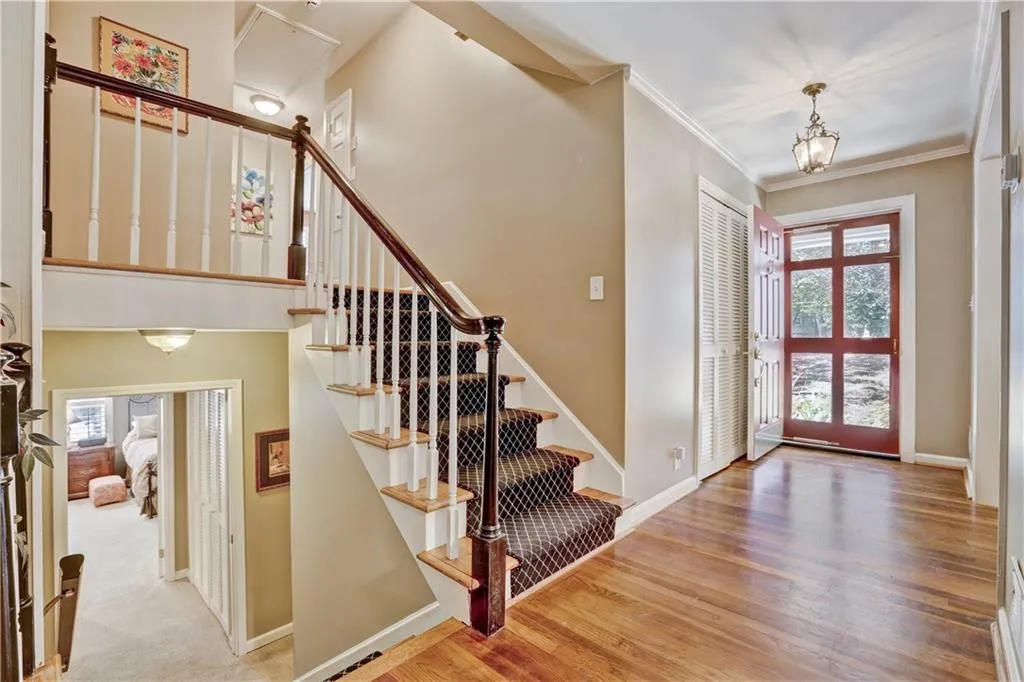 7295 Hunters Branch Drive, Sandy Springs, Georgia 30328, 4 Bedrooms Bedrooms, ,3 BathroomsBathrooms,Residential,Sold,7295 Hunters Branch Drive,5959879