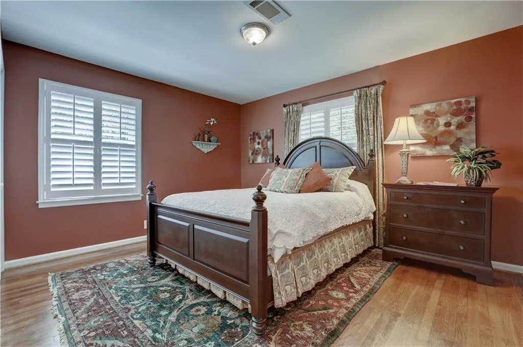 7295 Hunters Branch Drive, Sandy Springs, Georgia 30328, 4 Bedrooms Bedrooms, ,3 BathroomsBathrooms,Residential,Sold,7295 Hunters Branch Drive,5959879