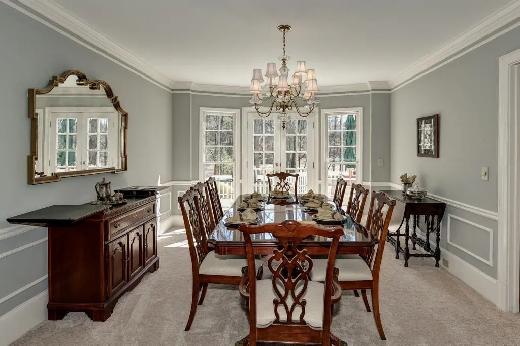 1525 Bakers Glen Drive, Sandy Springs, Georgia 30350, 6 Bedrooms Bedrooms, ,5 BathroomsBathrooms,Residential,Sold,1525 Bakers Glen Drive,5653287