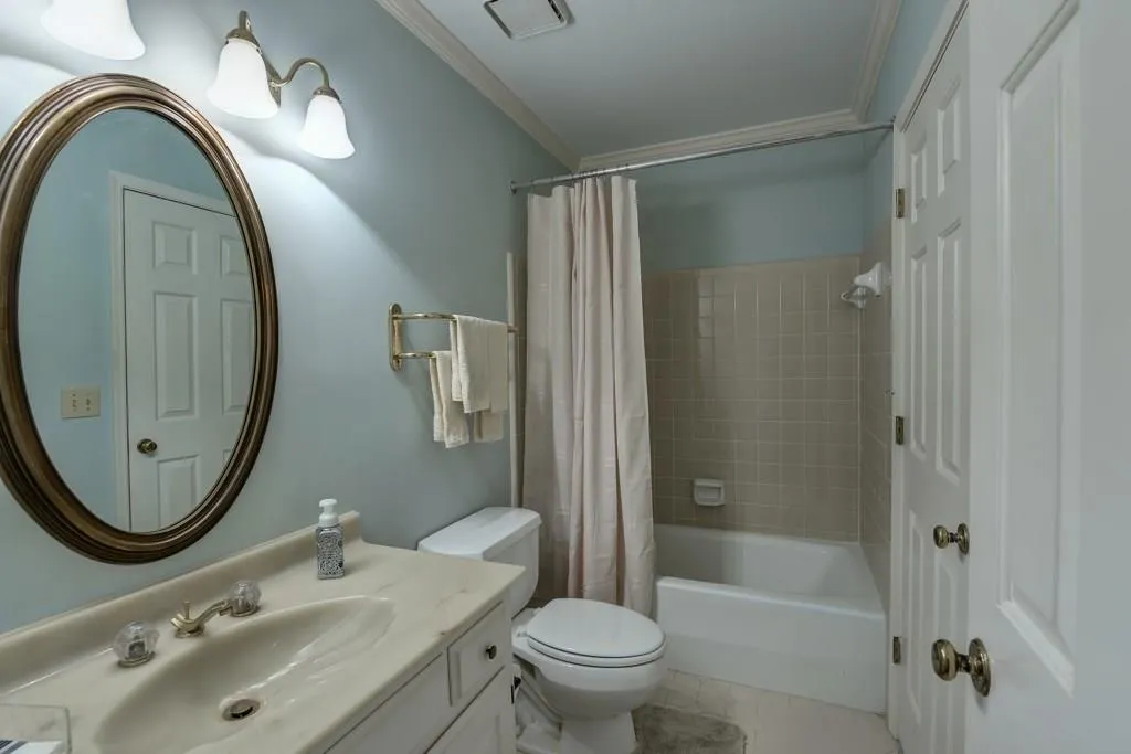 1525 Bakers Glen Drive, Sandy Springs, Georgia 30350, 6 Bedrooms Bedrooms, ,5 BathroomsBathrooms,Residential,Sold,1525 Bakers Glen Drive,5653287