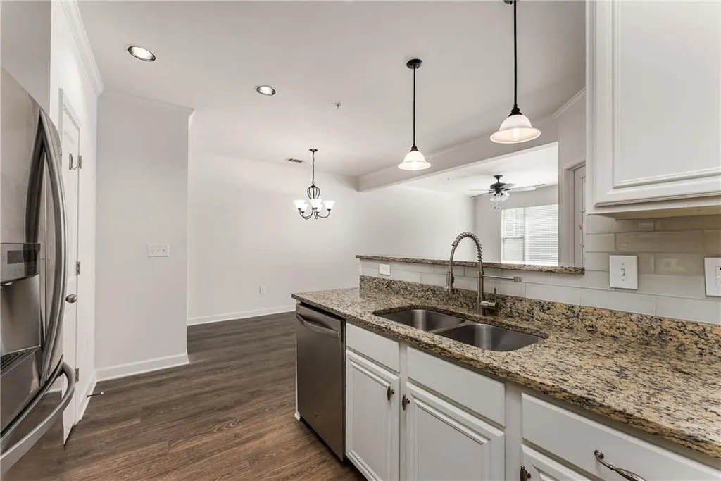 7265 Glisten Avenue Unit 120, Sandy Springs, Georgia 30328, 2 Bedrooms Bedrooms, ,2 BathroomsBathrooms,Residential,For Sale,7265 Glisten Avenue Unit 120,7622717