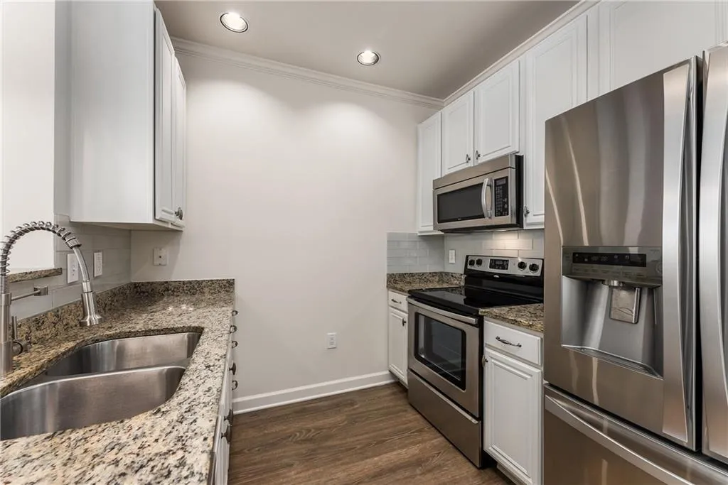 7265 Glisten Avenue Unit 120, Sandy Springs, Georgia 30328, 2 Bedrooms Bedrooms, ,2 BathroomsBathrooms,Residential,For Sale,7265 Glisten Avenue Unit 120,7622717