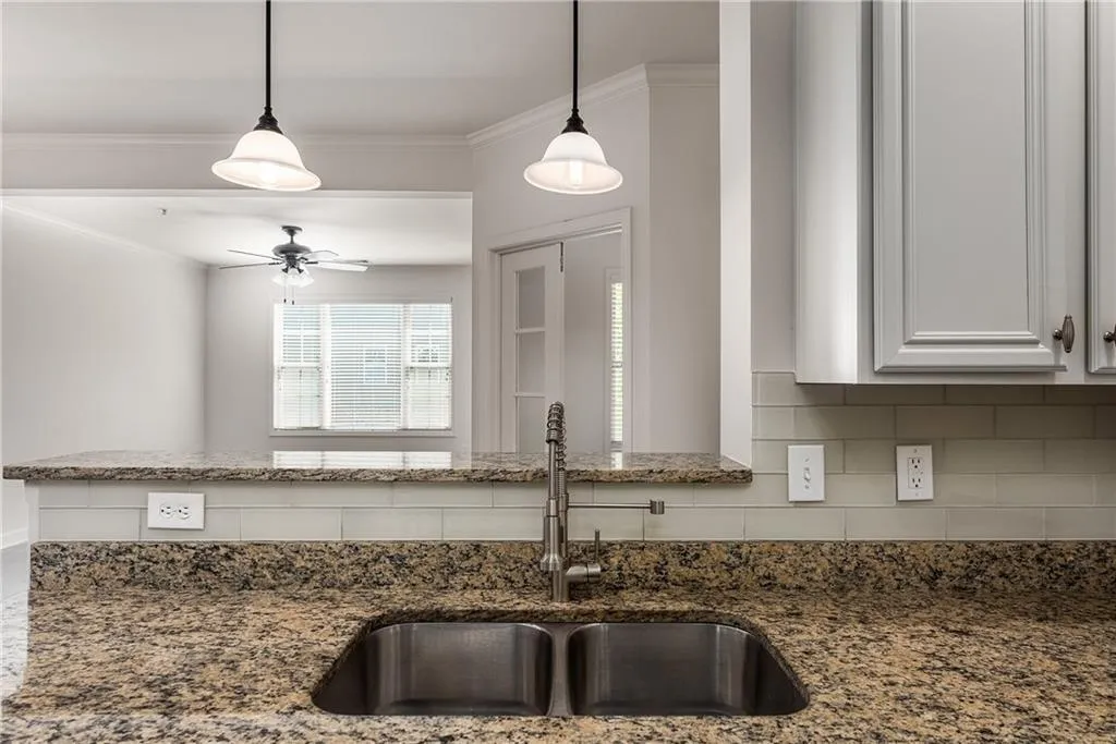 7265 Glisten Avenue Unit 120, Sandy Springs, Georgia 30328, 2 Bedrooms Bedrooms, ,2 BathroomsBathrooms,Residential,For Sale,7265 Glisten Avenue Unit 120,7622717