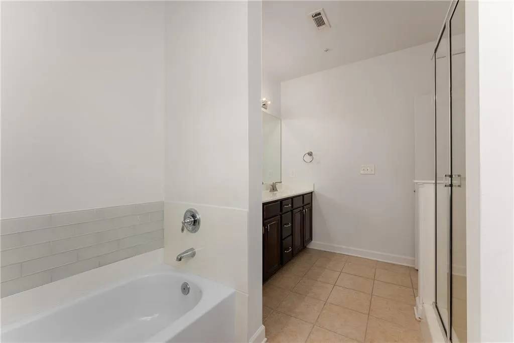 7265 Glisten Avenue Unit 120, Sandy Springs, Georgia 30328, 2 Bedrooms Bedrooms, ,2 BathroomsBathrooms,Residential,For Sale,7265 Glisten Avenue Unit 120,7622717