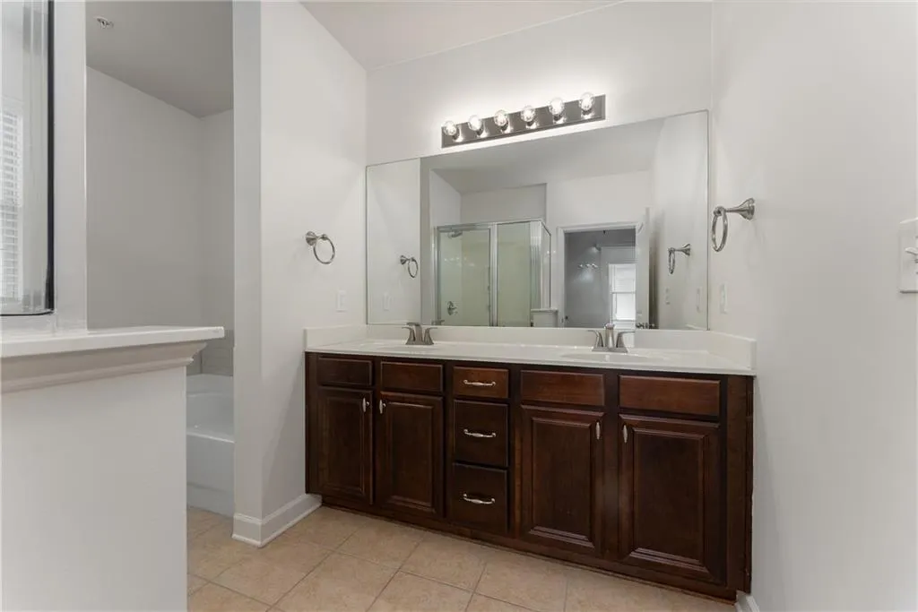 7265 Glisten Avenue Unit 120, Sandy Springs, Georgia 30328, 2 Bedrooms Bedrooms, ,2 BathroomsBathrooms,Residential,For Sale,7265 Glisten Avenue Unit 120,7622717