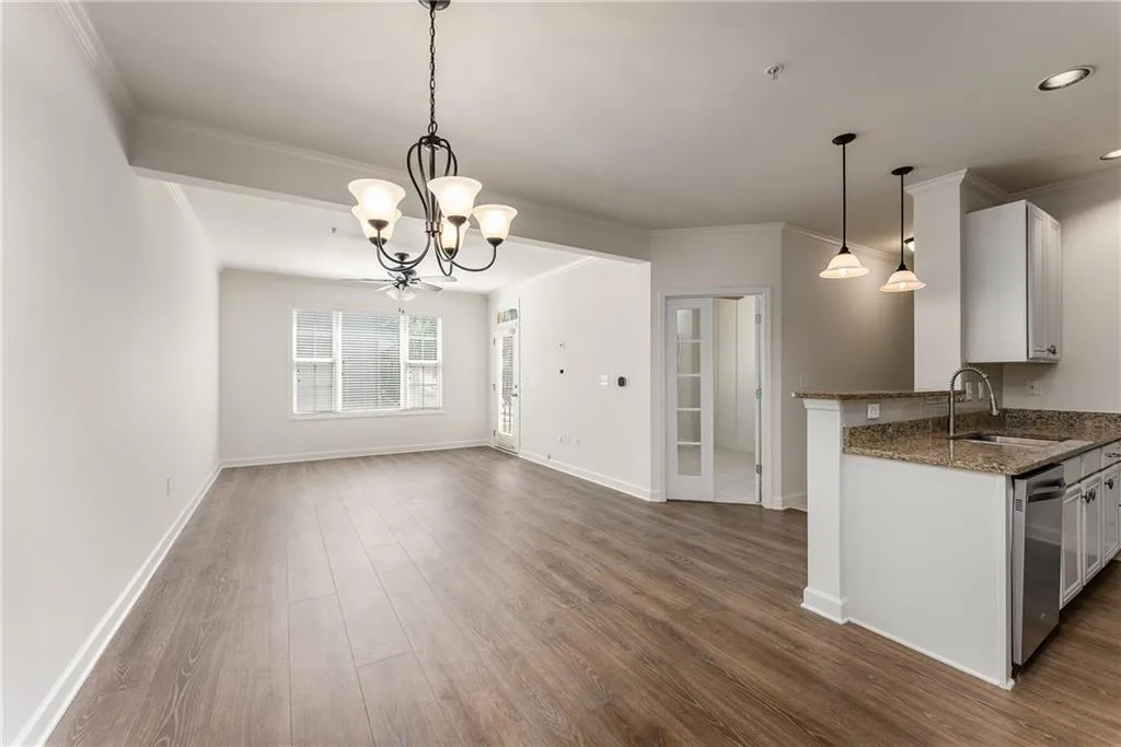 7265 Glisten Avenue Unit 120, Sandy Springs, Georgia 30328, 2 Bedrooms Bedrooms, ,2 BathroomsBathrooms,Residential,For Sale,7265 Glisten Avenue Unit 120,7622717