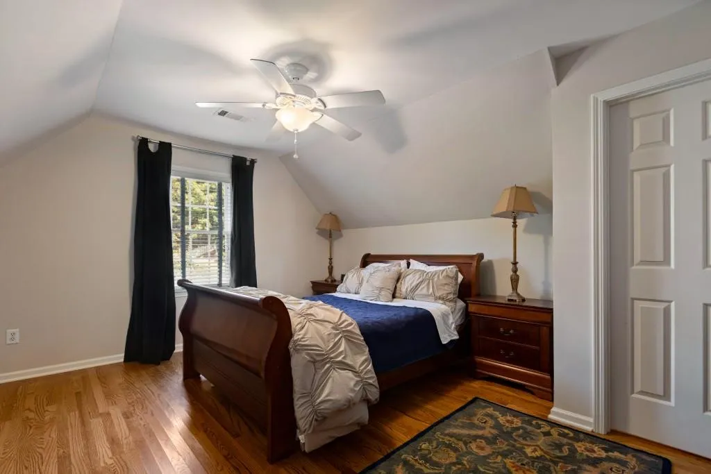 615 Eaton Place, Sandy Springs, Georgia 30350, 5 Bedrooms Bedrooms, ,4 BathroomsBathrooms,Residential,Sold,615 Eaton Place,6629728