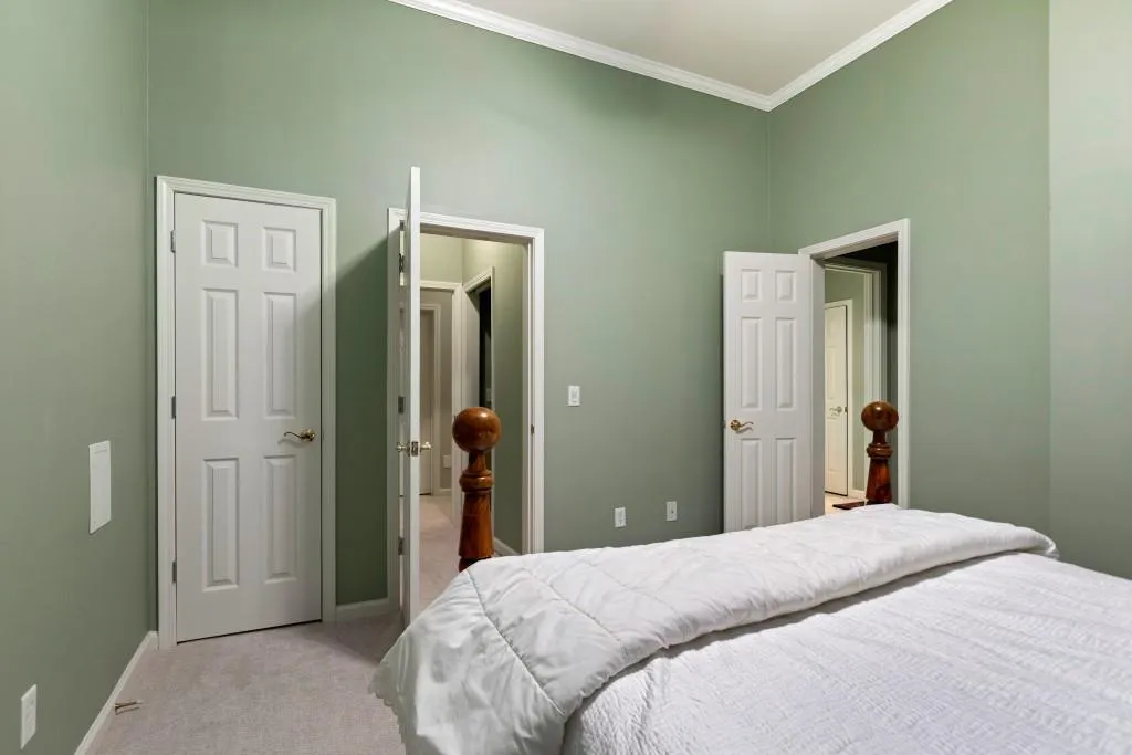 615 Eaton Place, Sandy Springs, Georgia 30350, 5 Bedrooms Bedrooms, ,4 BathroomsBathrooms,Residential,Sold,615 Eaton Place,6629728