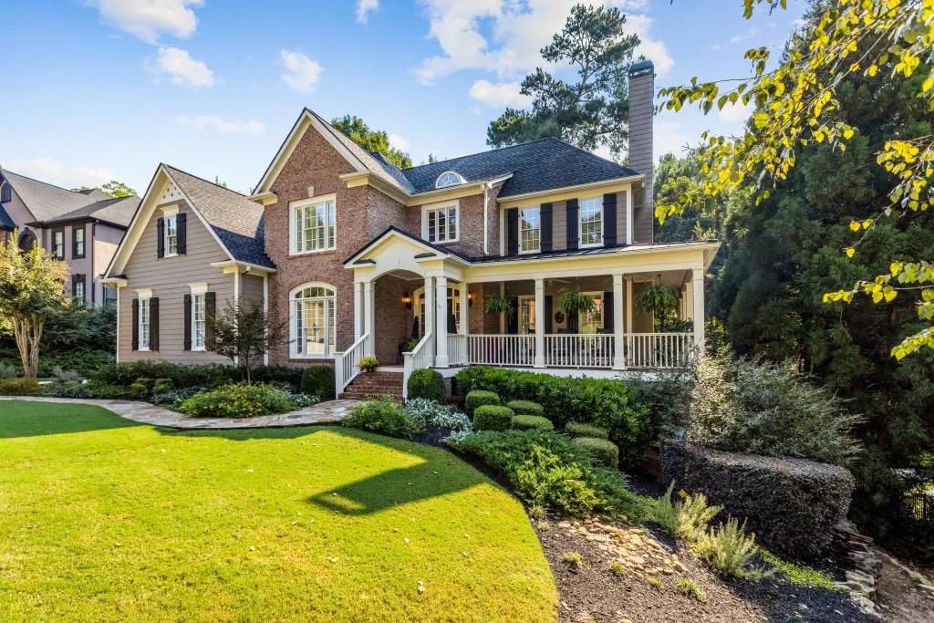 615 Eaton Place, Sandy Springs, Georgia 30350, 5 Bedrooms Bedrooms, ,4 BathroomsBathrooms,Residential,Sold,615 Eaton Place,6629728