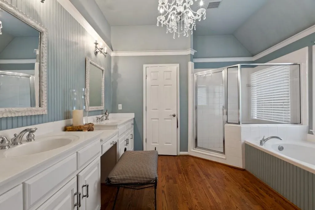 615 Eaton Place, Sandy Springs, Georgia 30350, 5 Bedrooms Bedrooms, ,4 BathroomsBathrooms,Residential,Sold,615 Eaton Place,6629728