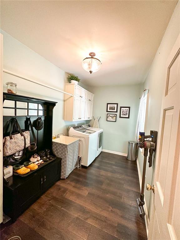 260 Woodrill Way, Sandy Springs, Georgia 30350, 5 Bedrooms Bedrooms, ,3 BathroomsBathrooms,Residential,Sold,260 Woodrill Way,7303226