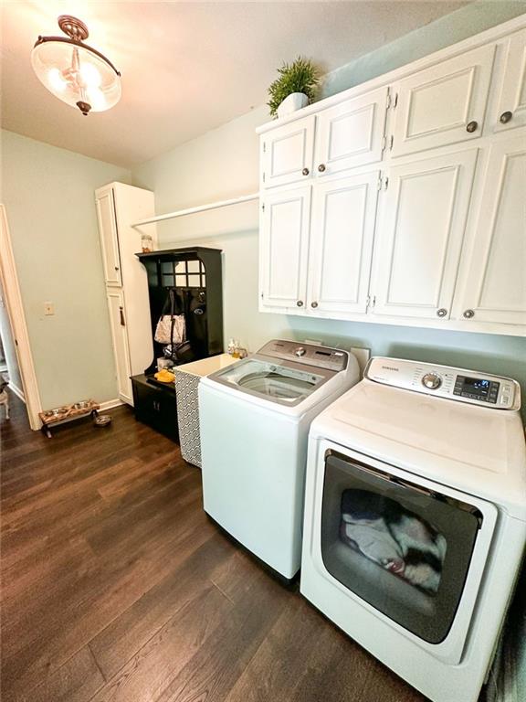 260 Woodrill Way, Sandy Springs, Georgia 30350, 5 Bedrooms Bedrooms, ,3 BathroomsBathrooms,Residential,Sold,260 Woodrill Way,7303226