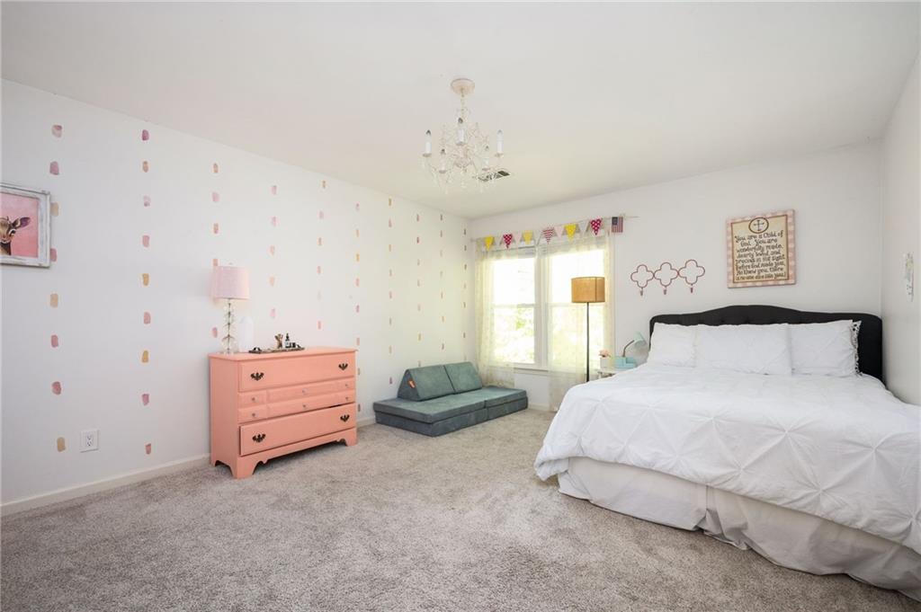 260 Woodrill Way, Sandy Springs, Georgia 30350, 5 Bedrooms Bedrooms, ,3 BathroomsBathrooms,Residential,Sold,260 Woodrill Way,7303226