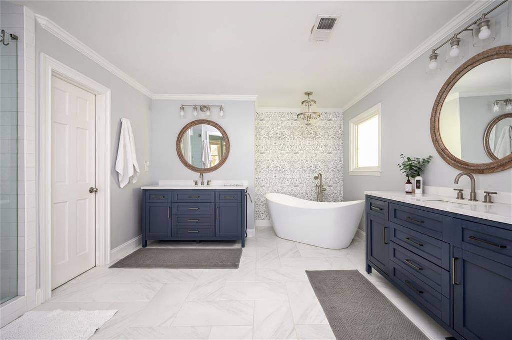 260 Woodrill Way, Sandy Springs, Georgia 30350, 5 Bedrooms Bedrooms, ,3 BathroomsBathrooms,Residential,Sold,260 Woodrill Way,7303226