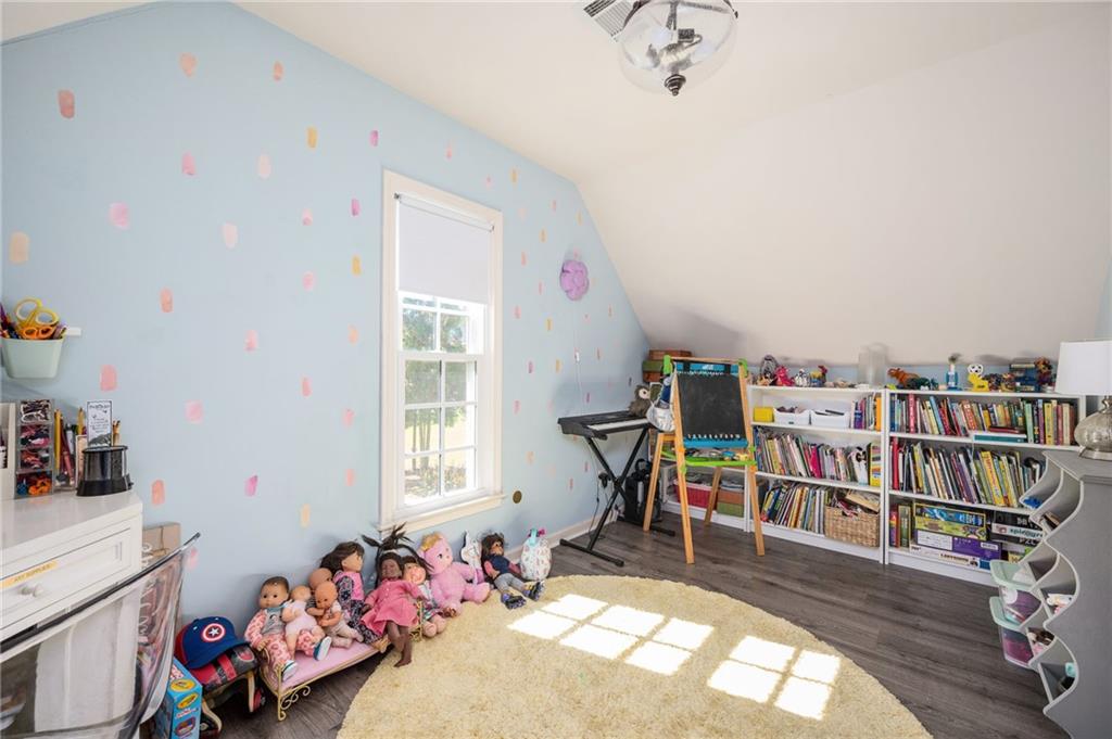 260 Woodrill Way, Sandy Springs, Georgia 30350, 5 Bedrooms Bedrooms, ,3 BathroomsBathrooms,Residential,Sold,260 Woodrill Way,7303226