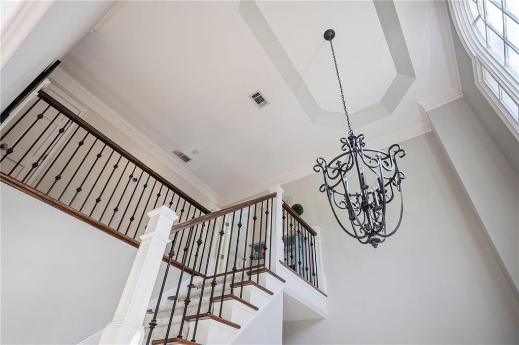 260 Woodrill Way, Sandy Springs, Georgia 30350, 5 Bedrooms Bedrooms, ,3 BathroomsBathrooms,Residential,Sold,260 Woodrill Way,7303226