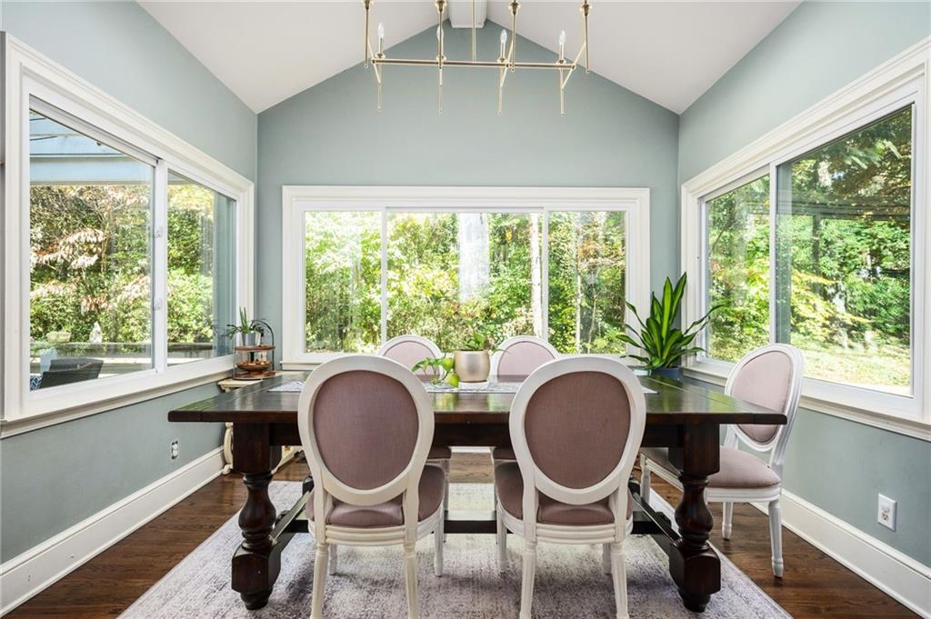 260 Woodrill Way, Sandy Springs, Georgia 30350, 5 Bedrooms Bedrooms, ,3 BathroomsBathrooms,Residential,Sold,260 Woodrill Way,7303226