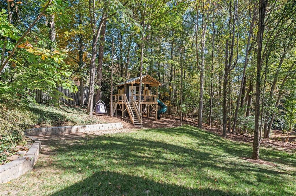 260 Woodrill Way, Sandy Springs, Georgia 30350, 5 Bedrooms Bedrooms, ,3 BathroomsBathrooms,Residential,Sold,260 Woodrill Way,7303226