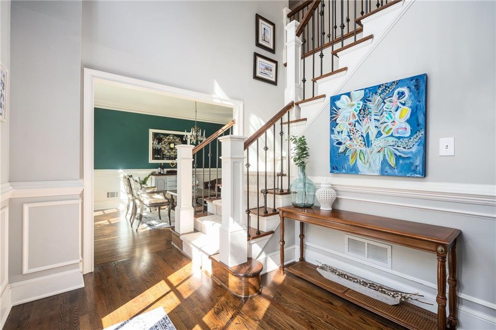 260 Woodrill Way, Sandy Springs, Georgia 30350, 5 Bedrooms Bedrooms, ,3 BathroomsBathrooms,Residential,Sold,260 Woodrill Way,7303226