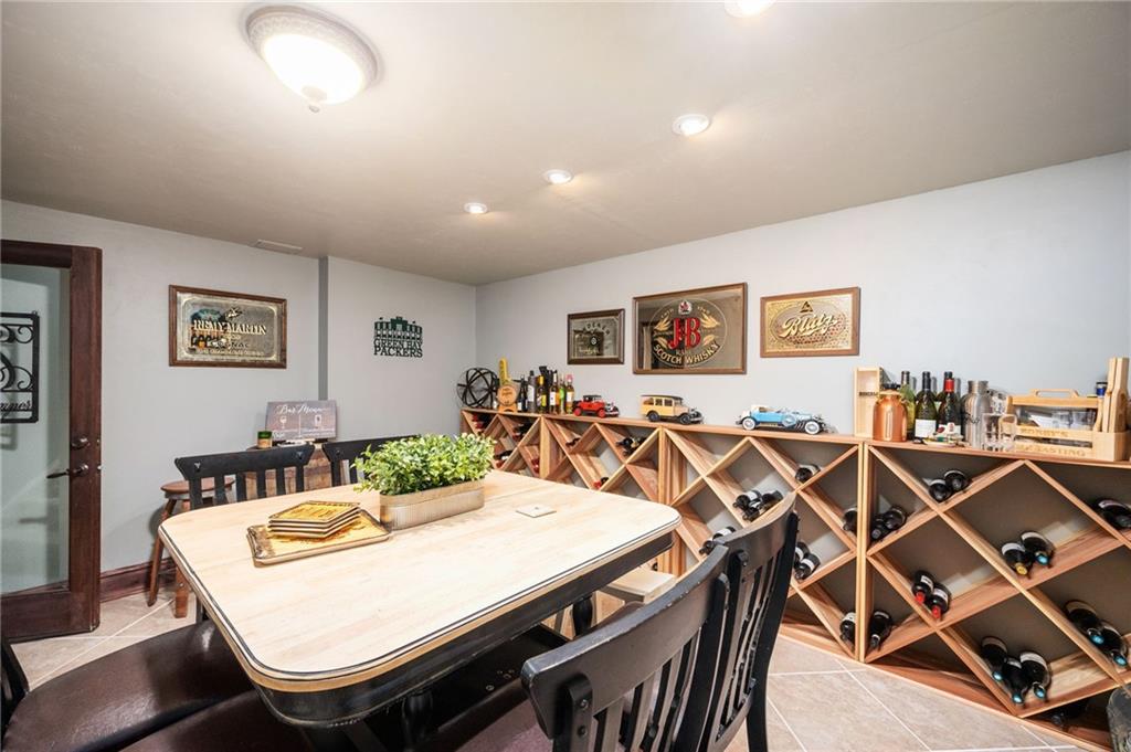 260 Woodrill Way, Sandy Springs, Georgia 30350, 5 Bedrooms Bedrooms, ,3 BathroomsBathrooms,Residential,Sold,260 Woodrill Way,7303226