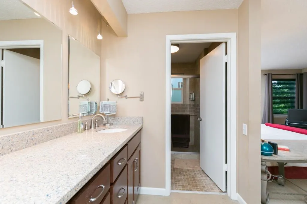 47 Dunwoody Springs Drive Unit 47, Atlanta, Georgia 30328, 2 Bedrooms Bedrooms, ,2 BathroomsBathrooms,Residential,Sold,47 Dunwoody Springs Drive Unit 47,5872297