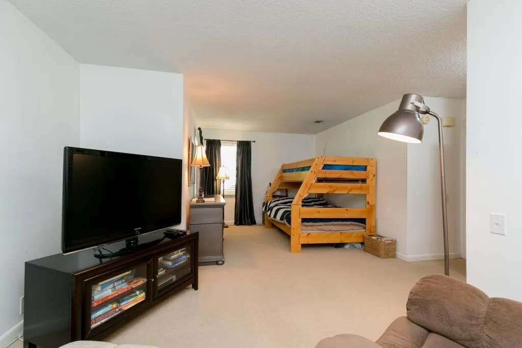 47 Dunwoody Springs Drive Unit 47, Atlanta, Georgia 30328, 2 Bedrooms Bedrooms, ,2 BathroomsBathrooms,Residential,Sold,47 Dunwoody Springs Drive Unit 47,5872297