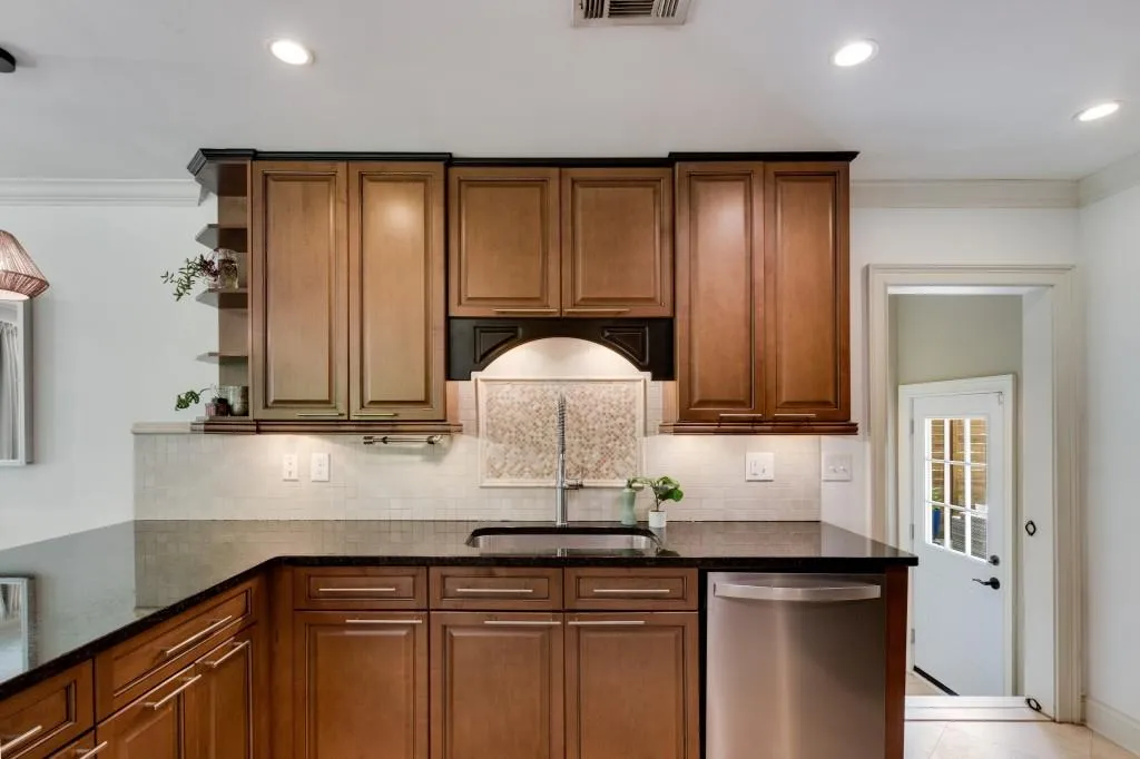 545 Windsor Parkway, Atlanta, Georgia 30342, 2 Bedrooms Bedrooms, ,2 BathroomsBathrooms,Residential,Sold,545 Windsor Parkway,7228844