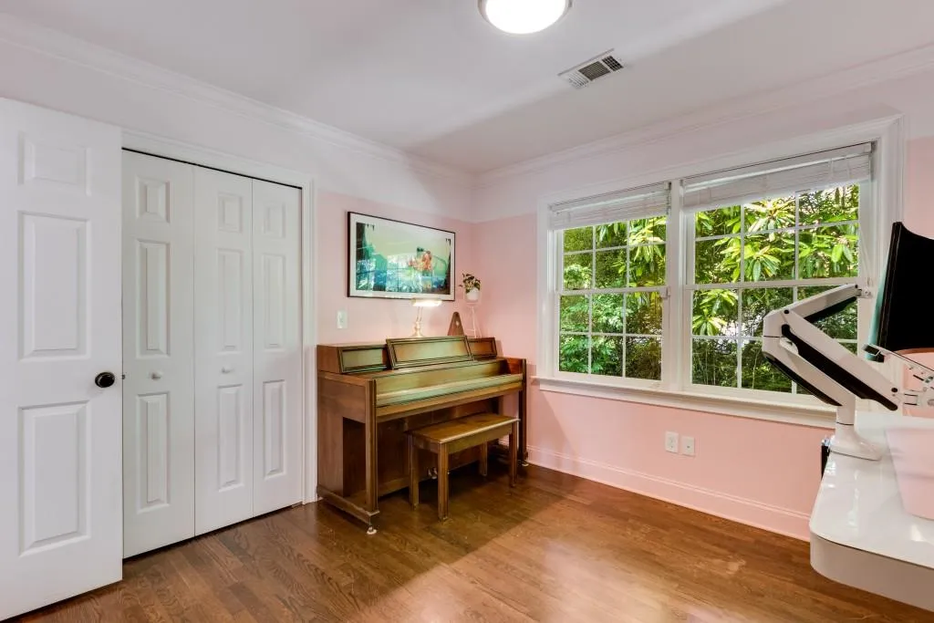 545 Windsor Parkway, Atlanta, Georgia 30342, 2 Bedrooms Bedrooms, ,2 BathroomsBathrooms,Residential,Sold,545 Windsor Parkway,7228844