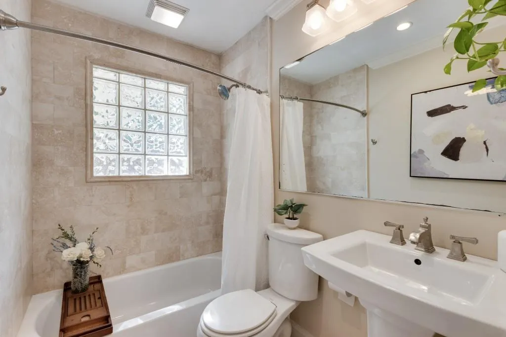 545 Windsor Parkway, Atlanta, Georgia 30342, 2 Bedrooms Bedrooms, ,2 BathroomsBathrooms,Residential,Sold,545 Windsor Parkway,7228844