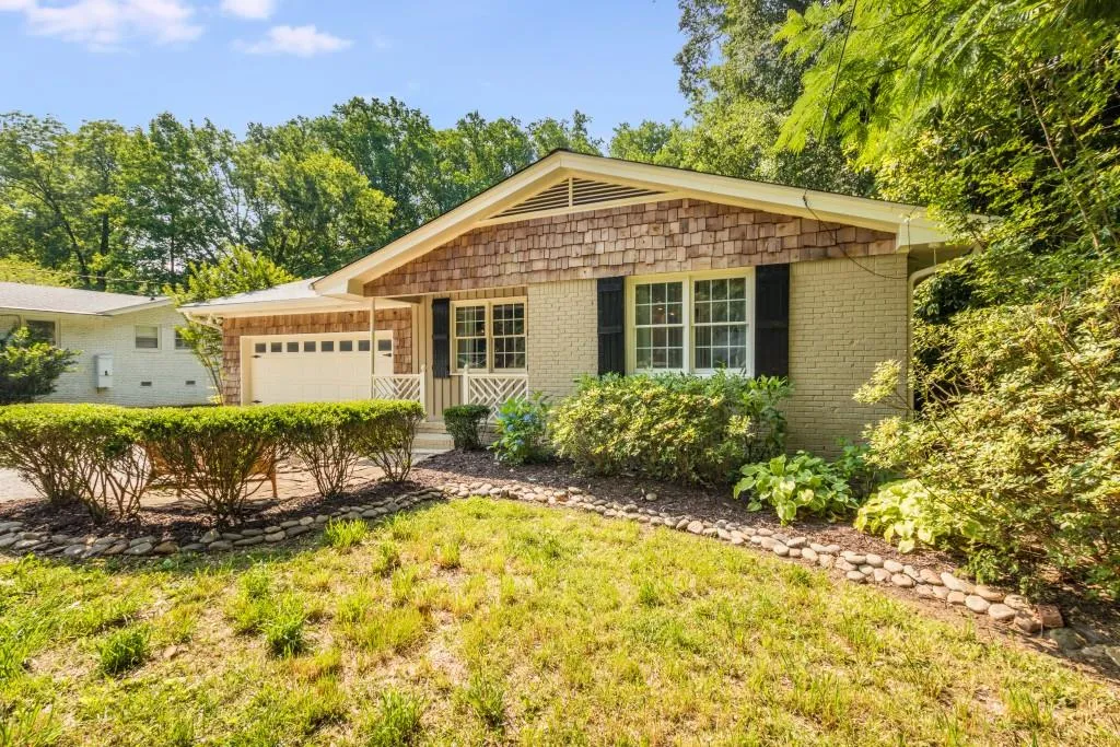 545 Windsor Parkway, Atlanta, Georgia 30342, 2 Bedrooms Bedrooms, ,2 BathroomsBathrooms,Residential,Sold,545 Windsor Parkway,7228844
