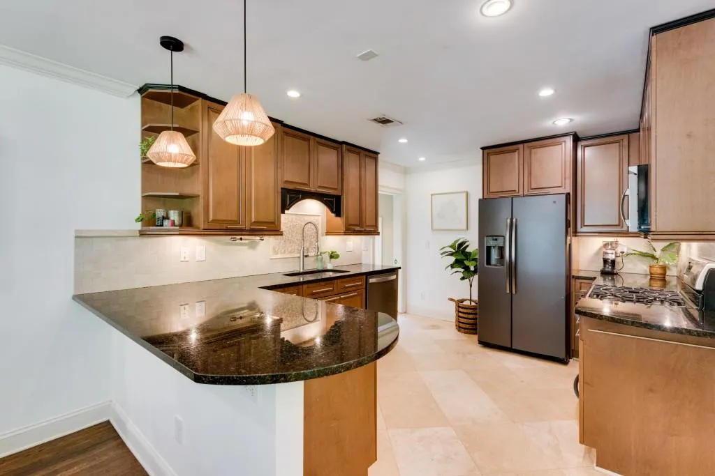 545 Windsor Parkway, Atlanta, Georgia 30342, 2 Bedrooms Bedrooms, ,2 BathroomsBathrooms,Residential,Sold,545 Windsor Parkway,7228844