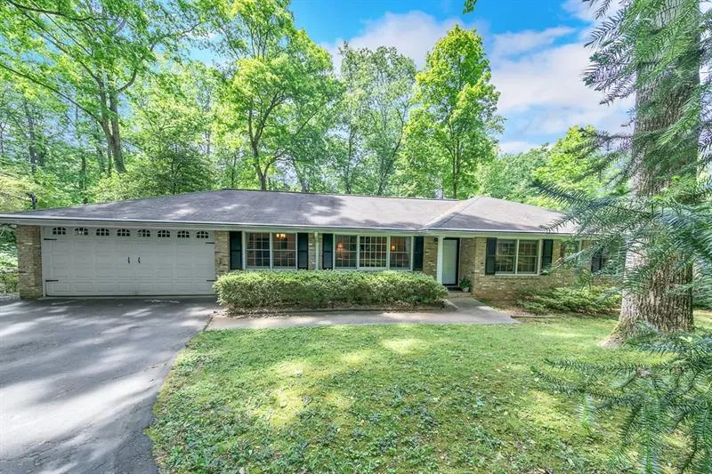 6778 Brandon Mill Road, Atlanta, Georgia 30328, 4 Bedrooms Bedrooms, ,3 BathroomsBathrooms,Residential,Sold,6778 Brandon Mill Road,6648807