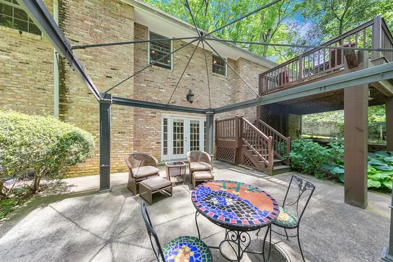 6778 Brandon Mill Road, Atlanta, Georgia 30328, 4 Bedrooms Bedrooms, ,3 BathroomsBathrooms,Residential,Sold,6778 Brandon Mill Road,6648807