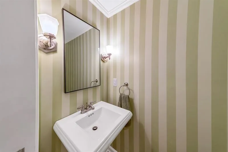 6778 Brandon Mill Road, Atlanta, Georgia 30328, 4 Bedrooms Bedrooms, ,3 BathroomsBathrooms,Residential,Sold,6778 Brandon Mill Road,6648807