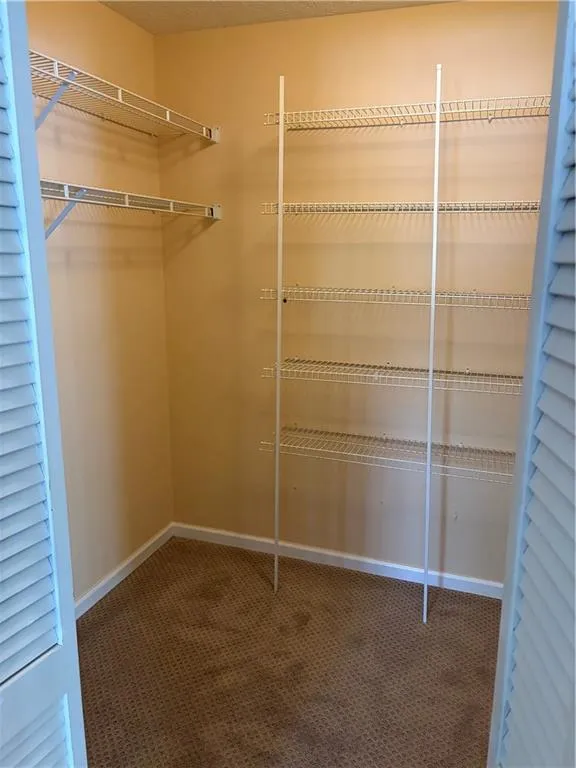 Walk in closet
