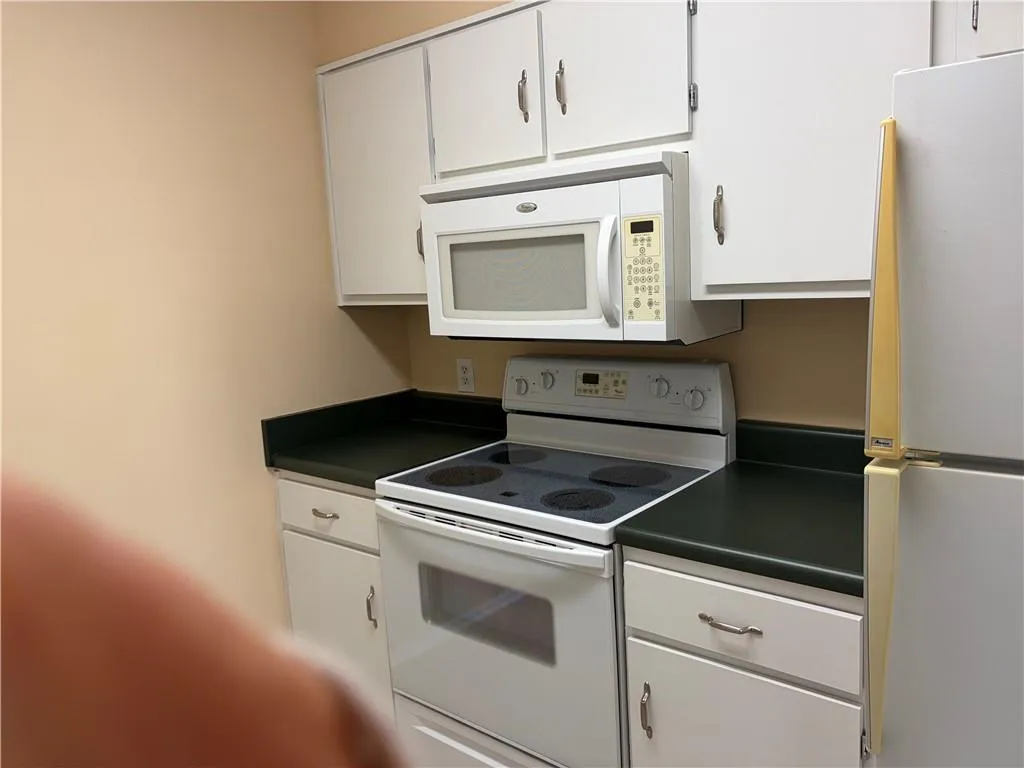 475 Ne Mount Vernon Highway Ne Unit 122c, Sandy Springs, Georgia 30328, 1 Bedroom Bedrooms, ,1 BathroomBathrooms,Residential,For Sale,475 Ne Mount Vernon Highway Ne Unit 122c,7690235
